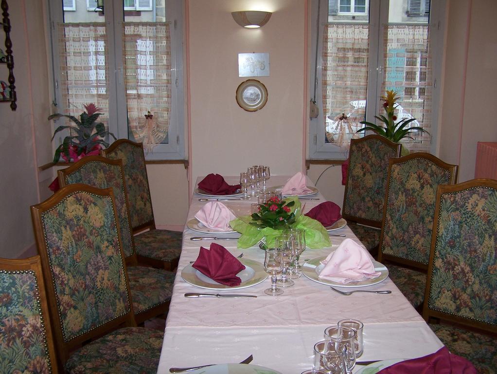Fresnay-sur-Sarthe Hotel Ronsin מראה חיצוני תמונה