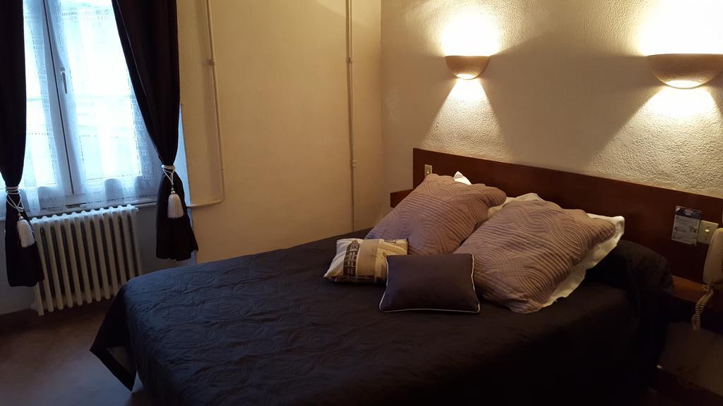 Fresnay-sur-Sarthe Hotel Ronsin מראה חיצוני תמונה