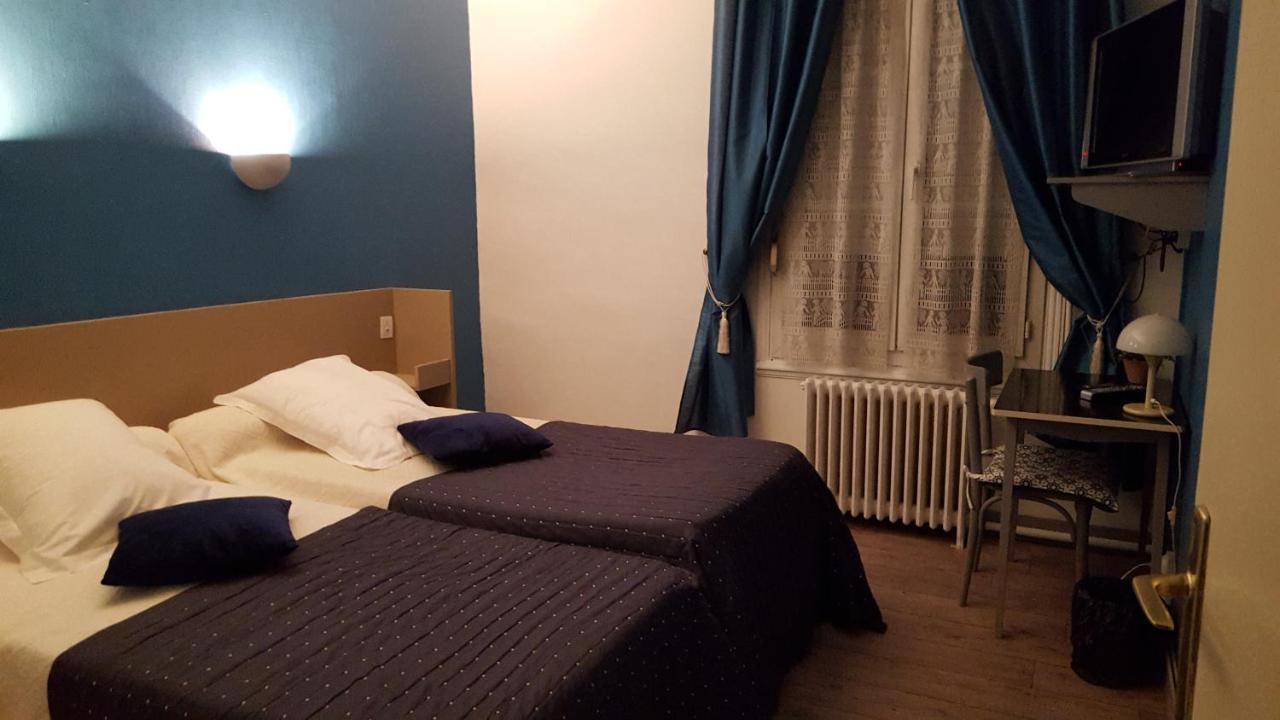 Fresnay-sur-Sarthe Hotel Ronsin מראה חיצוני תמונה